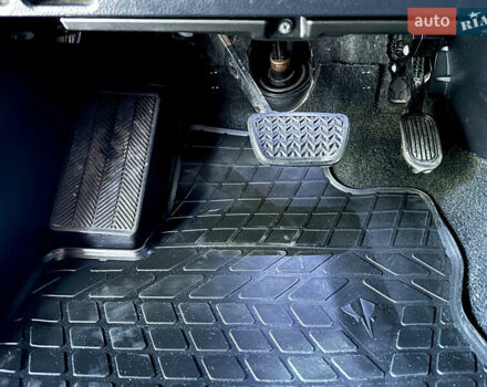 Черный Тойота Ленд Крузер Прадо, объемом двигателя 2.76 л и пробегом 127 тыс. км за 39000 $, фото 17 на Automoto.ua