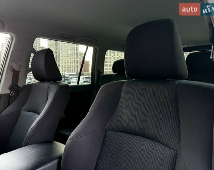 Черный Тойота Ленд Крузер Прадо, объемом двигателя 2.69 л и пробегом 215 тыс. км за 25500 $, фото 27 на Automoto.ua