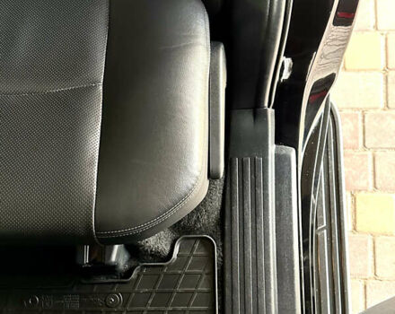 Черный Тойота Ленд Крузер Прадо, объемом двигателя 2.76 л и пробегом 127 тыс. км за 39000 $, фото 33 на Automoto.ua