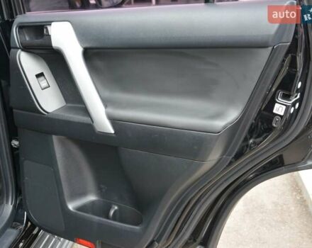 Черный Тойота Ленд Крузер Прадо, объемом двигателя 2.8 л и пробегом 190 тыс. км за 33900 $, фото 43 на Automoto.ua