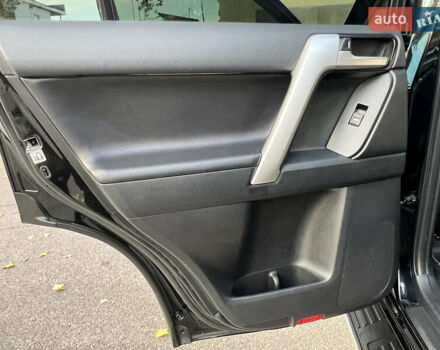 Черный Тойота Ленд Крузер Прадо, объемом двигателя 2.76 л и пробегом 127 тыс. км за 41500 $, фото 37 на Automoto.ua