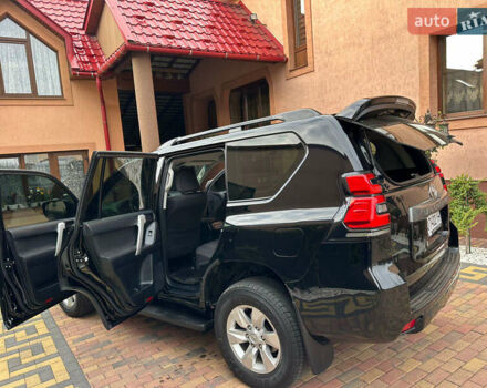 Тойота Ленд Крузер Прадо 2018 в Тячеве на Automoto.ua Черный Тойота Ленд Крузер Прадо, объемом двигателя 2.69 л и пробегом 102 тыс. км за 28999 $, фото 10 на Automoto.ua