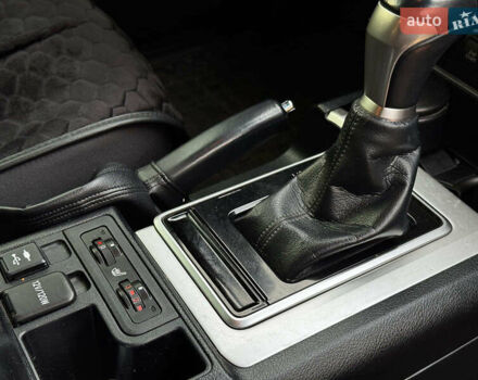 Черный Тойота Ленд Крузер Прадо, объемом двигателя 2.7 л и пробегом 60 тыс. км за 34690 $, фото 30 на Automoto.ua