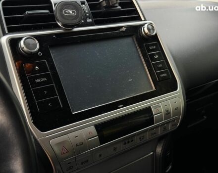 Черный Тойота Ленд Крузер Прадо, объемом двигателя 2.7 л и пробегом 60 тыс. км за 34690 $, фото 19 на Automoto.ua