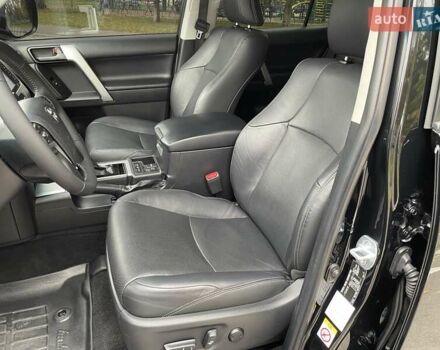 Чорний Тойота Ленд Крузер Прадо, об'ємом двигуна 2.8 л та пробігом 88 тис. км за 39800 $, фото 30 на Automoto.ua