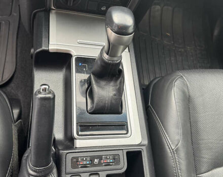 Черный Тойота Ленд Крузер Прадо, объемом двигателя 4 л и пробегом 117 тыс. км за 39500 $, фото 16 на Automoto.ua