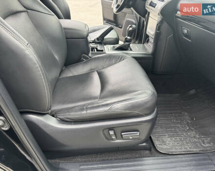 Черный Тойота Ленд Крузер Прадо, объемом двигателя 4 л и пробегом 117 тыс. км за 39500 $, фото 6 на Automoto.ua