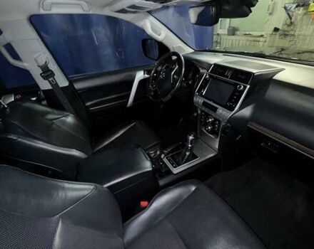 Черный Тойота Ленд Крузер Прадо, объемом двигателя 4 л и пробегом 139 тыс. км за 42000 $, фото 19 на Automoto.ua