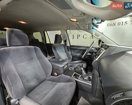 Черный Тойота Ленд Крузер Прадо, объемом двигателя 2.69 л и пробегом 115 тыс. км за 27777 $, фото 4 на Automoto.ua