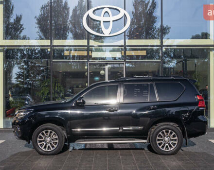 Черный Тойота Ленд Крузер Прадо, объемом двигателя 3.96 л и пробегом 128 тыс. км за 42943 $, фото 2 на Automoto.ua