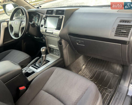 Чорний Тойота Ленд Крузер Прадо, об'ємом двигуна 2.76 л та пробігом 34 тис. км за 41800 $, фото 13 на Automoto.ua