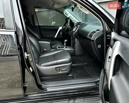 Черный Тойота Ленд Крузер Прадо, объемом двигателя 4 л и пробегом 105 тыс. км за 34750 $, фото 39 на Automoto.ua