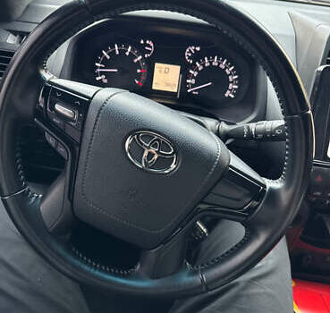 Черный Тойота Ленд Крузер Прадо, объемом двигателя 3.96 л и пробегом 80 тыс. км за 42000 $, фото 4 на Automoto.ua