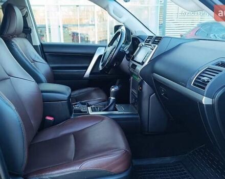 Чорний Тойота Ленд Крузер Прадо, об'ємом двигуна 2.76 л та пробігом 209 тис. км за 37910 $, фото 5 на Automoto.ua