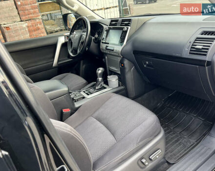 Черный Тойота Ленд Крузер Прадо, объемом двигателя 2.76 л и пробегом 118 тыс. км за 35555 $, фото 11 на Automoto.ua