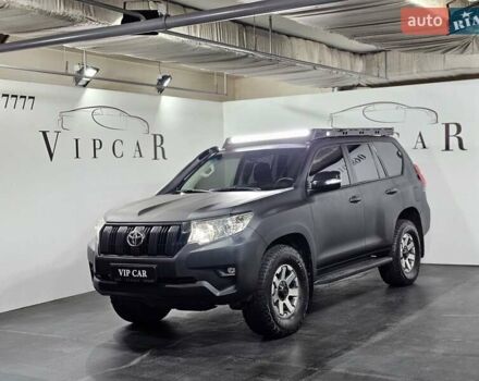 Черный Тойота Ленд Крузер Прадо, объемом двигателя 2.69 л и пробегом 115 тыс. км за 27777 $, фото 8 на Automoto.ua