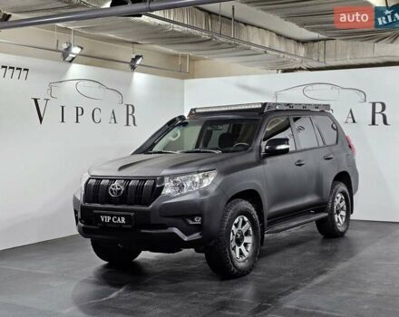 Черный Тойота Ленд Крузер Прадо, объемом двигателя 2.69 л и пробегом 115 тыс. км за 27777 $, фото 3 на Automoto.ua