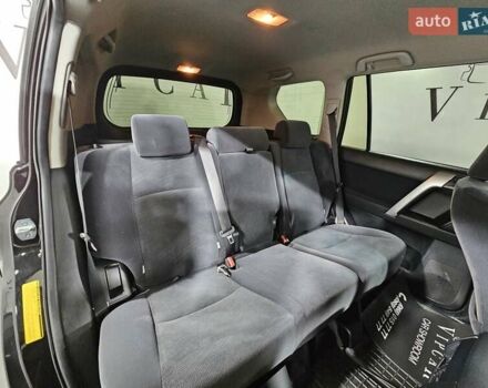 Черный Тойота Ленд Крузер Прадо, объемом двигателя 2.69 л и пробегом 115 тыс. км за 27777 $, фото 5 на Automoto.ua