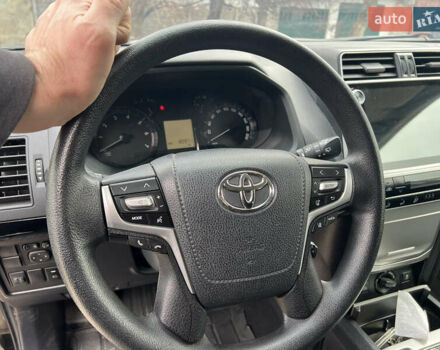 Черный Тойота Ленд Крузер Прадо, объемом двигателя 2.69 л и пробегом 83 тыс. км за 30000 $, фото 8 на Automoto.ua