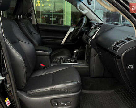 Чорний Тойота Ленд Крузер Прадо, об'ємом двигуна 2.76 л та пробігом 168 тис. км за 38400 $, фото 5 на Automoto.ua