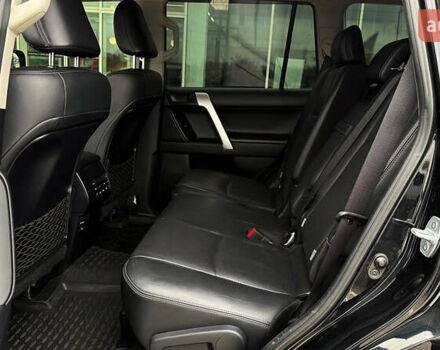 Чорний Тойота Ленд Крузер Прадо, об'ємом двигуна 2.76 л та пробігом 168 тис. км за 38400 $, фото 10 на Automoto.ua