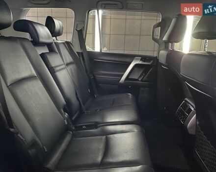 Чорний Тойота Ленд Крузер Прадо, об'ємом двигуна 2.8 л та пробігом 85 тис. км за 44500 $, фото 23 на Automoto.ua