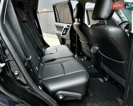 Черный Тойота Ленд Крузер Прадо, объемом двигателя 4 л и пробегом 105 тыс. км за 34750 $, фото 57 на Automoto.ua