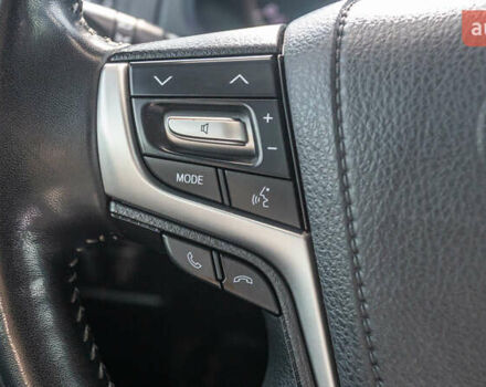 Черный Тойота Ленд Крузер Прадо, объемом двигателя 3.96 л и пробегом 128 тыс. км за 42943 $, фото 27 на Automoto.ua