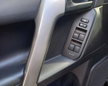 Чорний Тойота Ленд Крузер Прадо, об'ємом двигуна 3.96 л та пробігом 104 тис. км за 38500 $, фото 5 на Automoto.ua