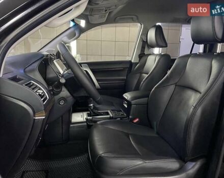 Чорний Тойота Ленд Крузер Прадо, об'ємом двигуна 2.8 л та пробігом 85 тис. км за 44500 $, фото 19 на Automoto.ua