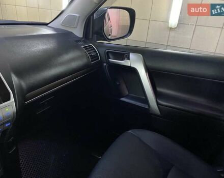 Чорний Тойота Ленд Крузер Прадо, об'ємом двигуна 2.8 л та пробігом 85 тис. км за 44500 $, фото 44 на Automoto.ua
