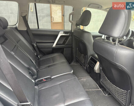 Чорний Тойота Ленд Крузер Прадо, об'ємом двигуна 4 л та пробігом 156 тис. км за 36900 $, фото 16 на Automoto.ua