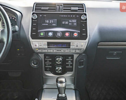 Черный Тойота Ленд Крузер Прадо, объемом двигателя 3.96 л и пробегом 128 тыс. км за 42943 $, фото 13 на Automoto.ua