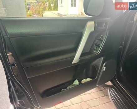 Чорний Тойота Ленд Крузер Прадо, об'ємом двигуна 2.76 л та пробігом 118 тис. км за 45800 $, фото 6 на Automoto.ua