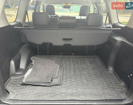 Чорний Тойота Ленд Крузер Прадо, об'ємом двигуна 4 л та пробігом 156 тис. км за 36900 $, фото 15 на Automoto.ua