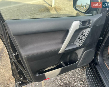 Черный Тойота Ленд Крузер Прадо, объемом двигателя 2.8 л и пробегом 107 тыс. км за 37500 $, фото 12 на Automoto.ua