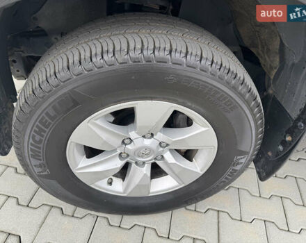 Черный Тойота Ленд Крузер Прадо, объемом двигателя 4 л и пробегом 117 тыс. км за 39500 $, фото 11 на Automoto.ua