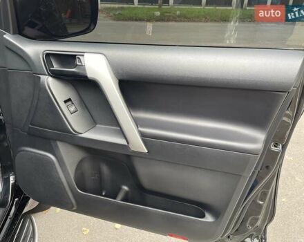 Чорний Тойота Ленд Крузер Прадо, об'ємом двигуна 2.8 л та пробігом 88 тис. км за 39800 $, фото 51 на Automoto.ua
