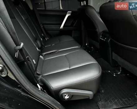 Черный Тойота Ленд Крузер Прадо, объемом двигателя 4 л и пробегом 105 тыс. км за 34750 $, фото 44 на Automoto.ua