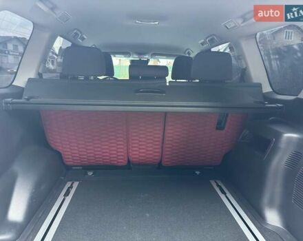 Черный Тойота Ленд Крузер Прадо, объемом двигателя 4 л и пробегом 72 тыс. км за 46000 $, фото 10 на Automoto.ua