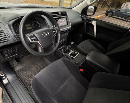 Черный Тойота Ленд Крузер Прадо, объемом двигателя 2.69 л и пробегом 111 тыс. км за 28500 $, фото 6 на Automoto.ua