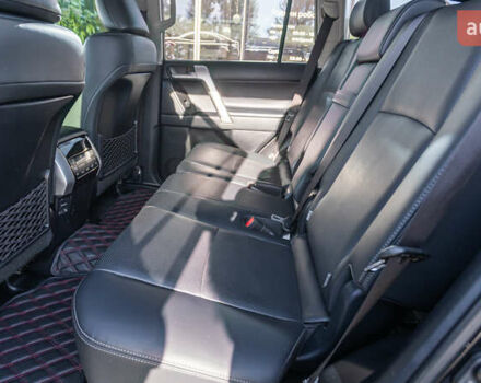 Черный Тойота Ленд Крузер Прадо, объемом двигателя 3.96 л и пробегом 128 тыс. км за 42943 $, фото 11 на Automoto.ua