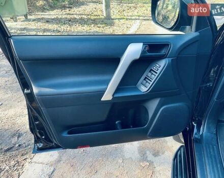 Чорний Тойота Ленд Крузер Прадо, об'ємом двигуна 3.96 л та пробігом 39 тис. км за 43000 $, фото 23 на Automoto.ua