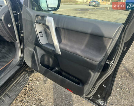 Черный Тойота Ленд Крузер Прадо, объемом двигателя 2.8 л и пробегом 107 тыс. км за 37500 $, фото 20 на Automoto.ua