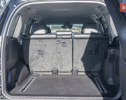 Черный Тойота Ленд Крузер Прадо, объемом двигателя 3.96 л и пробегом 128 тыс. км за 42943 $, фото 9 на Automoto.ua