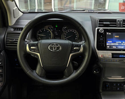 Чорний Тойота Ленд Крузер Прадо, об'ємом двигуна 2.76 л та пробігом 168 тис. км за 38400 $, фото 8 на Automoto.ua