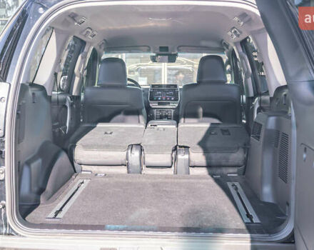 Черный Тойота Ленд Крузер Прадо, объемом двигателя 3.96 л и пробегом 128 тыс. км за 42943 $, фото 10 на Automoto.ua