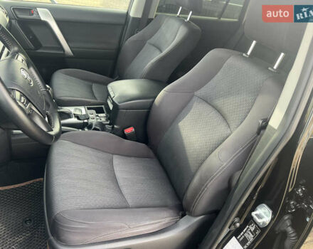 Черный Тойота Ленд Крузер Прадо, объемом двигателя 2.8 л и пробегом 107 тыс. км за 37500 $, фото 10 на Automoto.ua