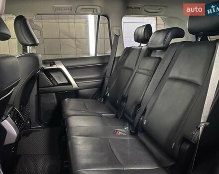Чорний Тойота Ленд Крузер Прадо, об'ємом двигуна 2.8 л та пробігом 85 тис. км за 44500 $, фото 21 на Automoto.ua