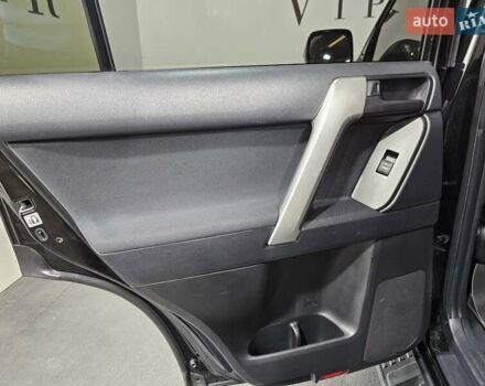 Черный Тойота Ленд Крузер Прадо, объемом двигателя 2.69 л и пробегом 115 тыс. км за 27777 $, фото 16 на Automoto.ua